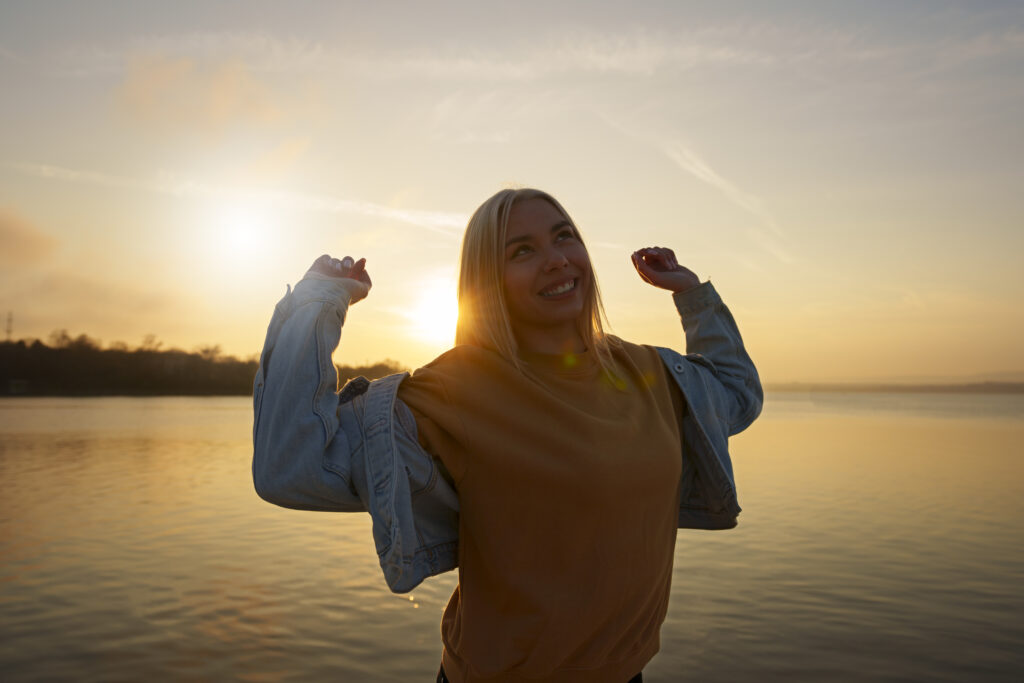 Medium Shot Woman Posing Sunset 1024x683